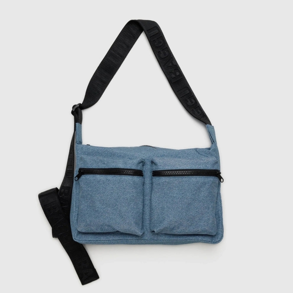 *NWT* BAGGU Medium Cargo Crossbody In Digital Denim